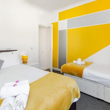 Cosy Anfield Guesthouse - Free Parking Liverpool Esterno foto