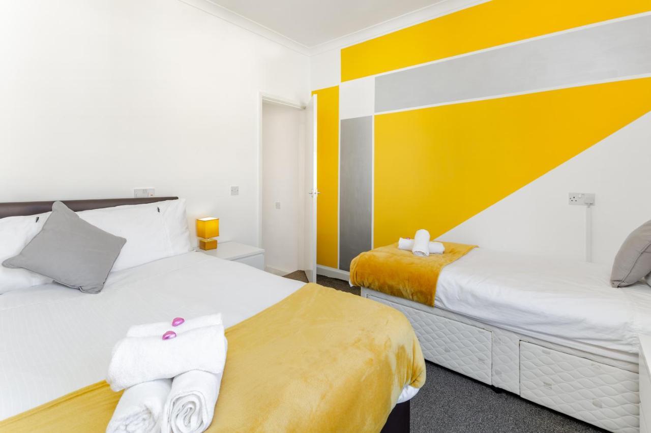 Cosy Anfield Guesthouse - Free Parking Liverpool Esterno foto