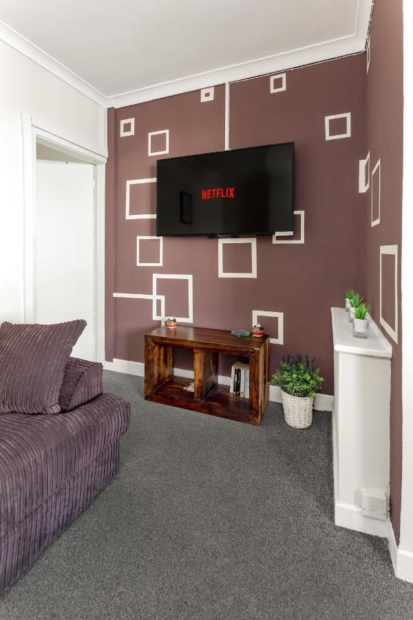 Cosy Anfield Guesthouse - Free Parking Liverpool Esterno foto