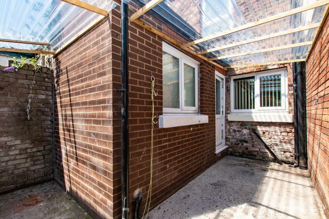Cosy Anfield Guesthouse - Free Parking Liverpool Esterno foto